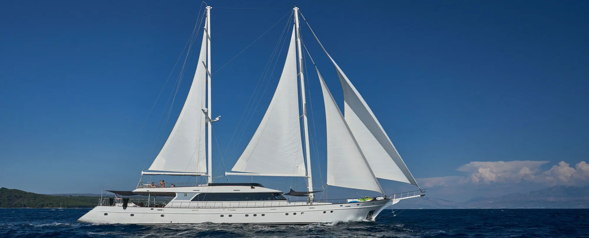 Lady Gita Yacht Charter