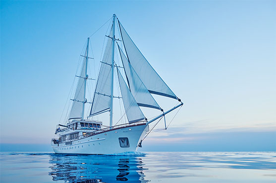 Corsario Yacht Charter