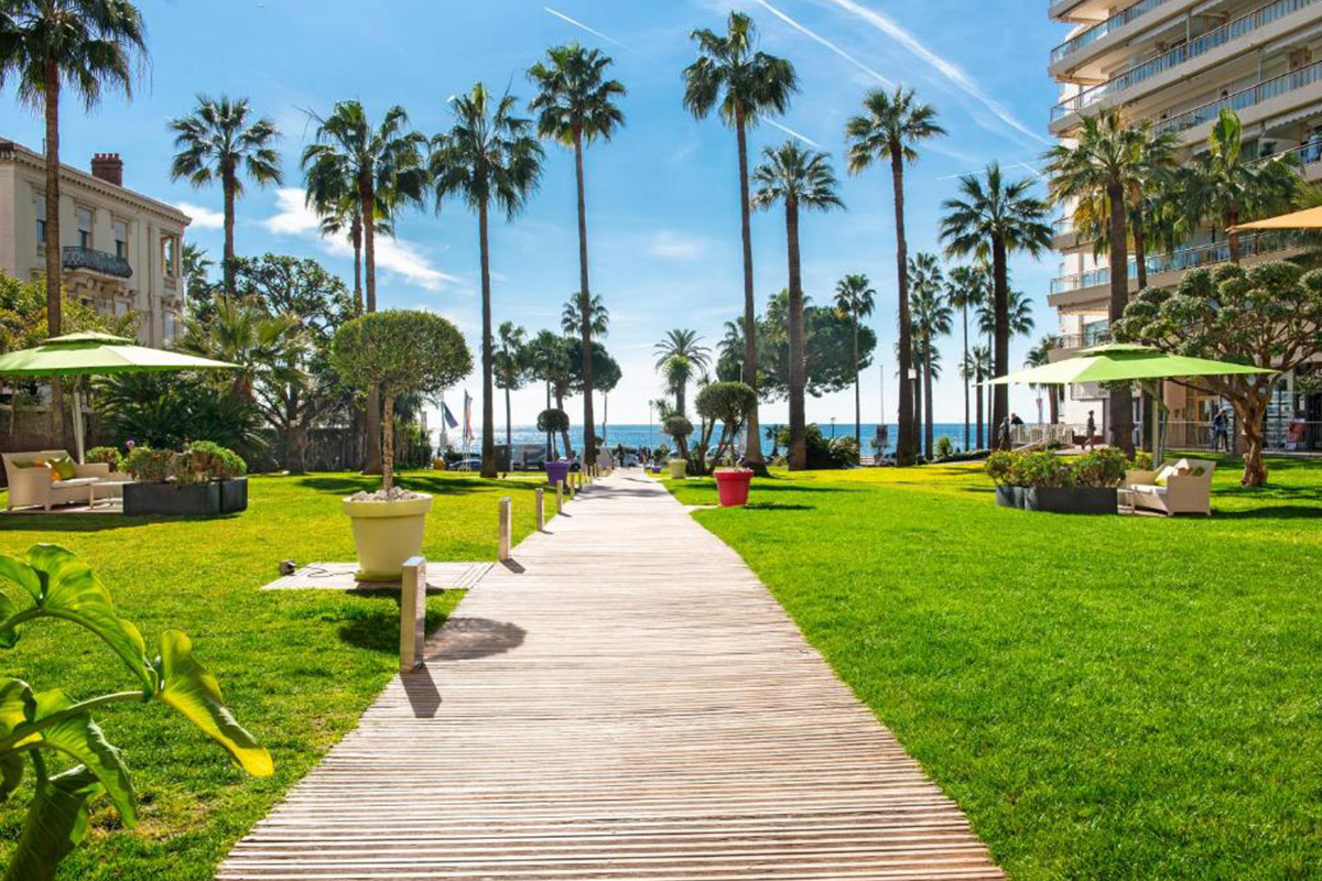 Régates Royales Cannes Hotel Mondrian
