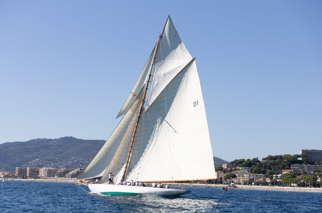 Mariska 1908 • Classic Sailing Yacht Charter • Noblesse Yachts